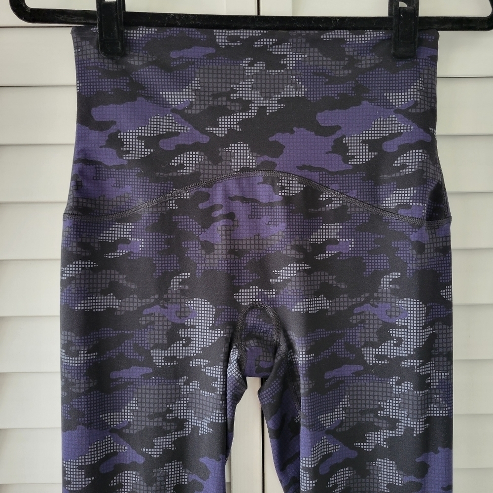 SPANX BootyBoost Active Crop Seamless Leggings Black Marled Heather Cosmic Sze L